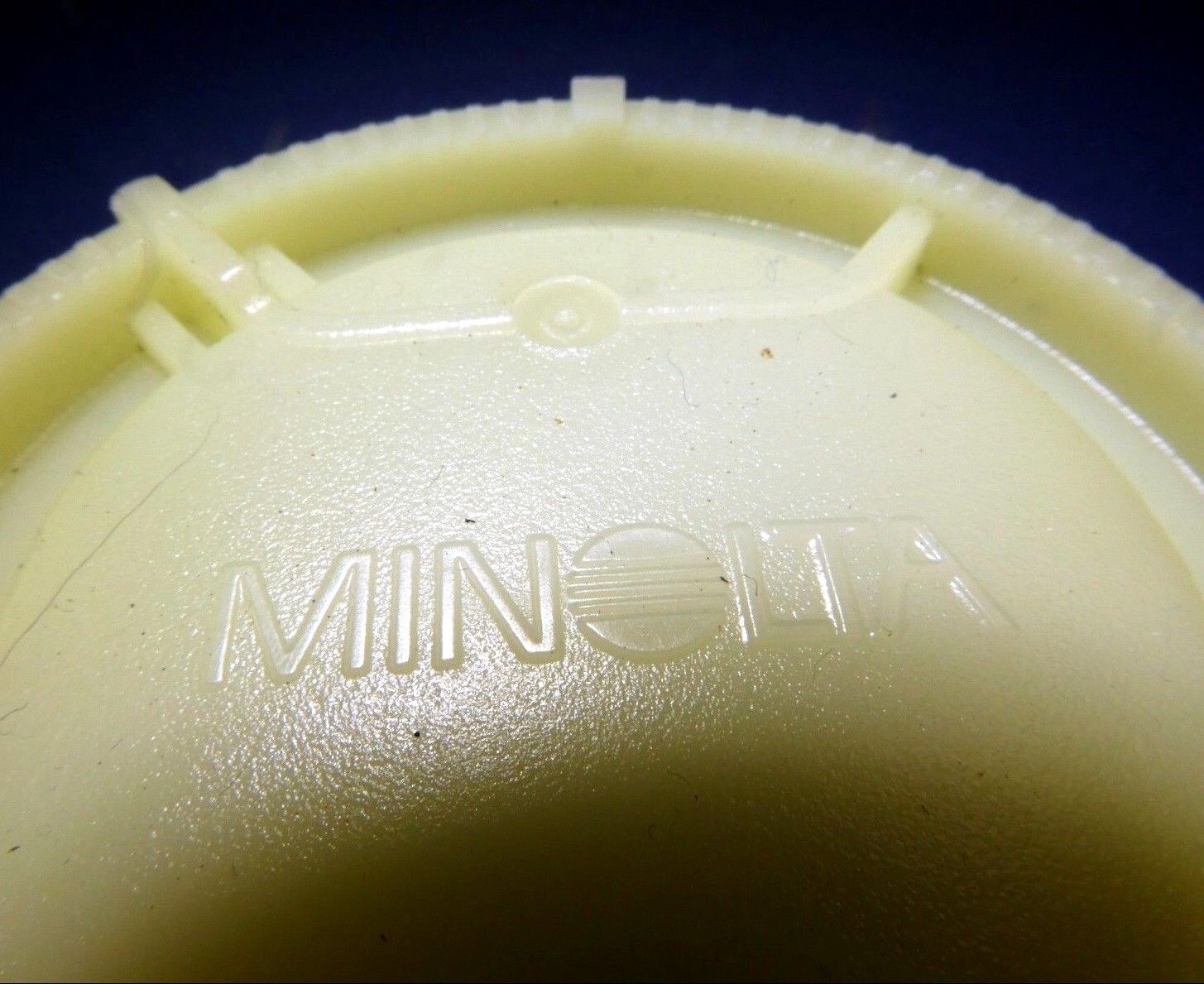 Minolta Rear Lens Cap A mount Maxxum Yellow 50mm f1.4 f1.7 AF