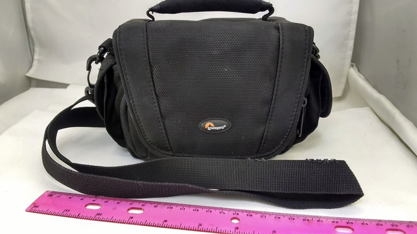 LowePro  125 Compact Camera Case with Strap Sony Panasonic Digital HD MiniDV