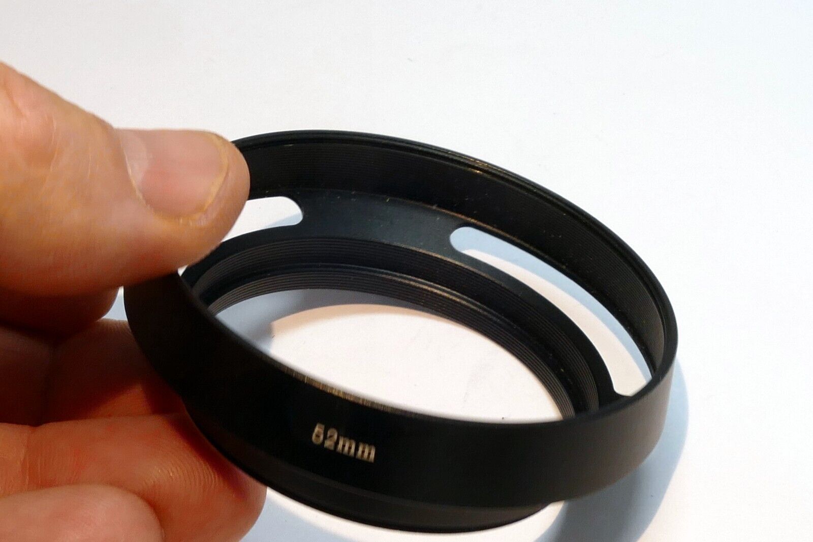 52mm  Lens hood shade Metal vented double threaded (58mm front female)