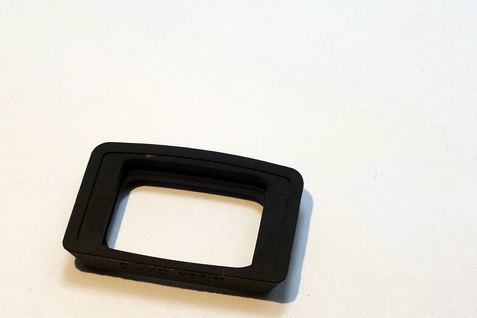 Nikon DK-16 viewfinder Rubber eye piece eyecup for D5500 D5600 D3500 cameras