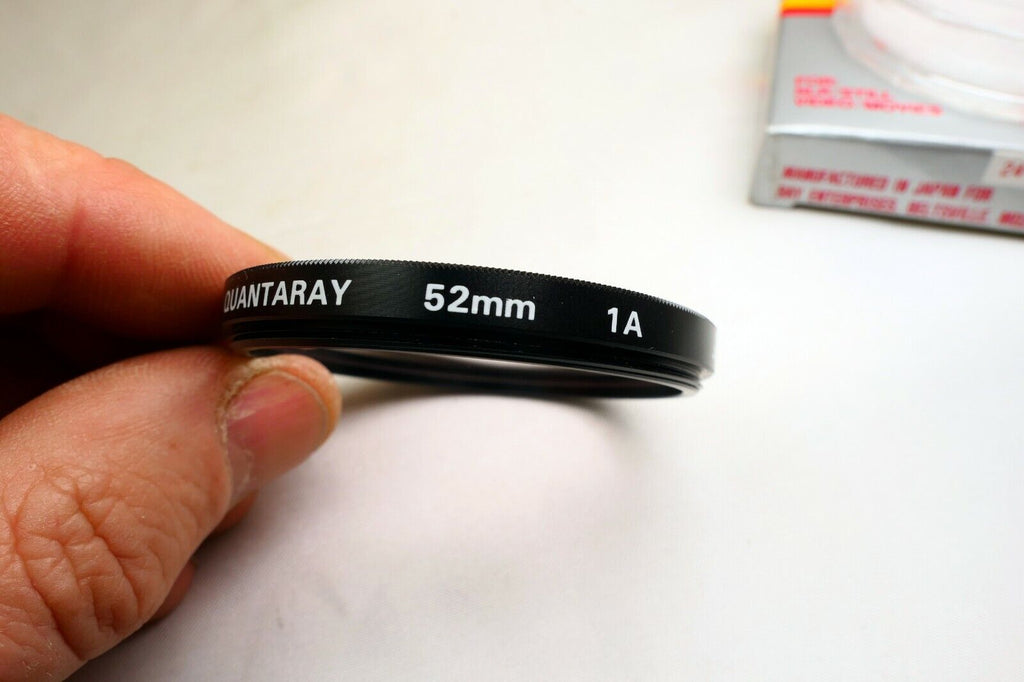 Quantaray  52mm 1A Skylight  lens filter  Mint condition
