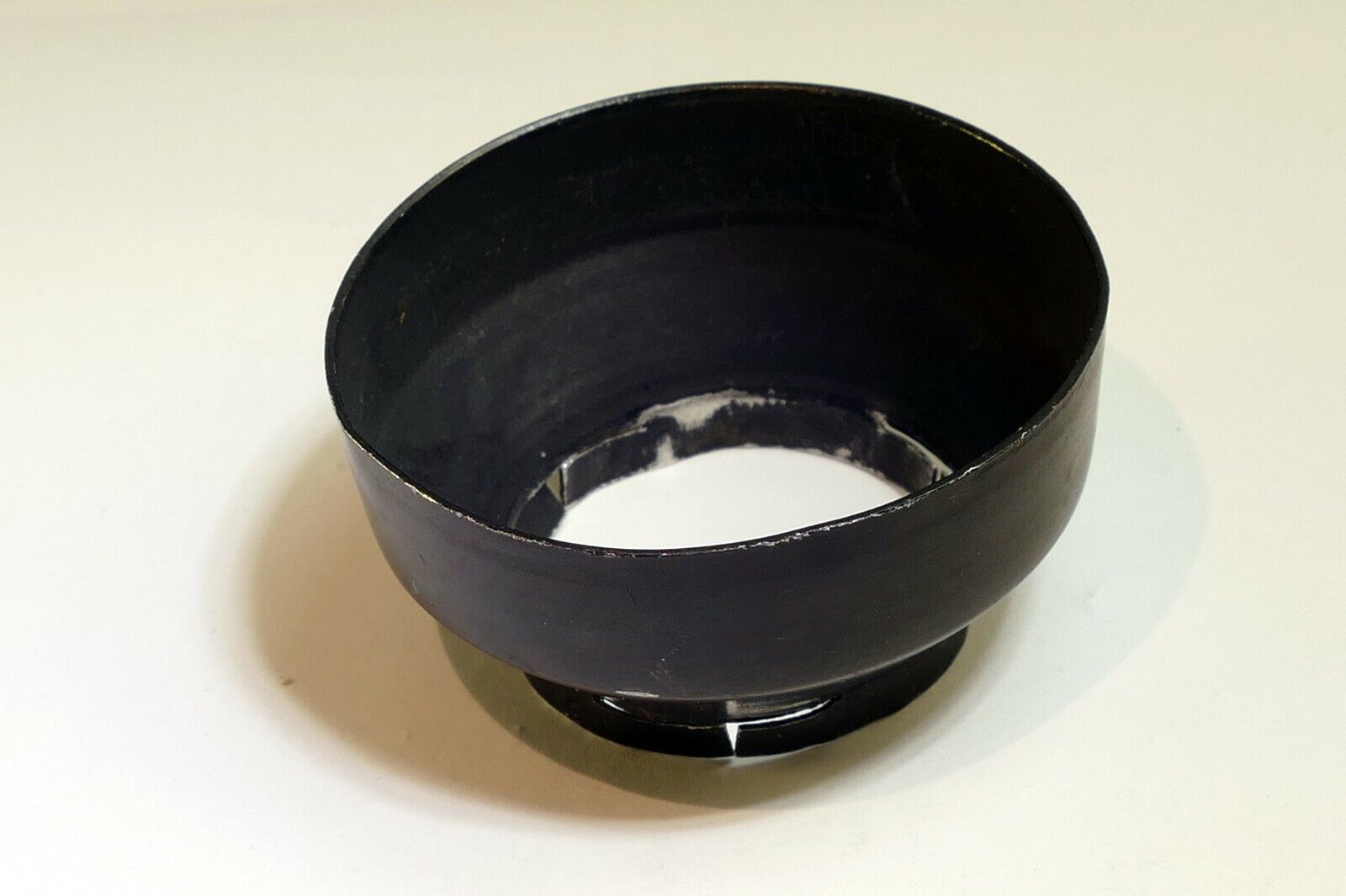 32-33mm series 5 V Metal Lens Hood Shade twist on type
