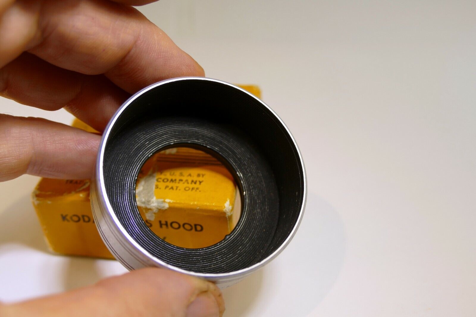 Kodak 34mm Metal Lens Hood screw in type for series 5 V adapter 33.3mm OD