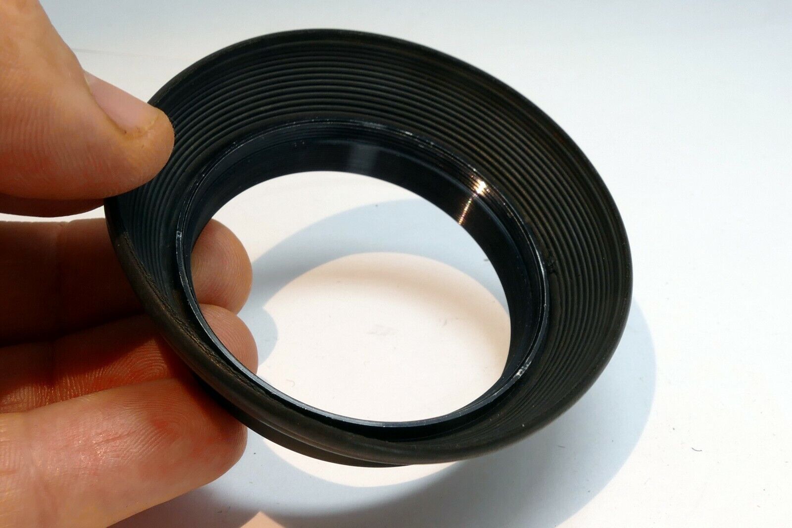 52mm Rubber Lens Hood Shade threaded for 35mm f2 f2.8 lenses