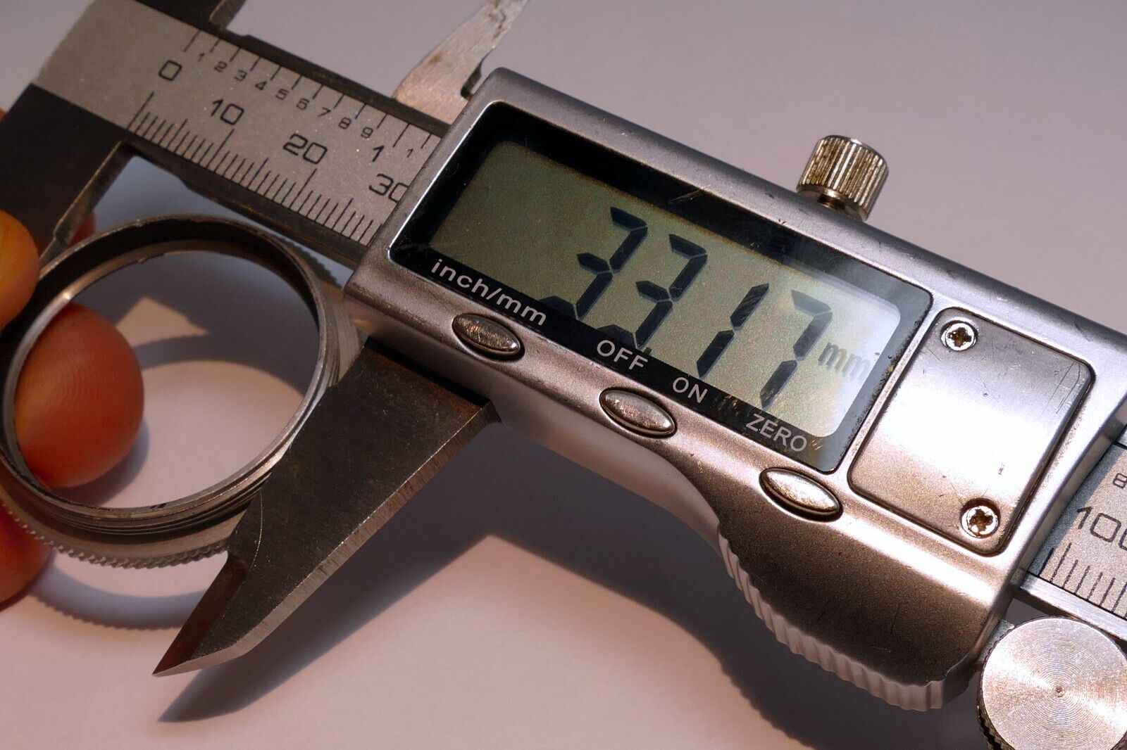 Series 5 V 33.3mm OD Lens filter retaining ring ring threaded