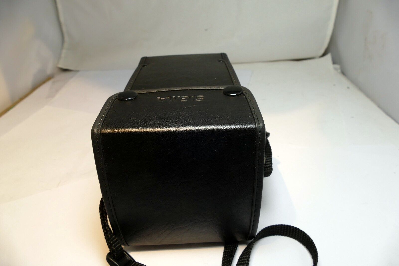 Sigma HC-5 Hard Case w Strap 3X6" for 24-105mm f4 OS 8MM F3.5 EX 85MM F1.4 EX DG
