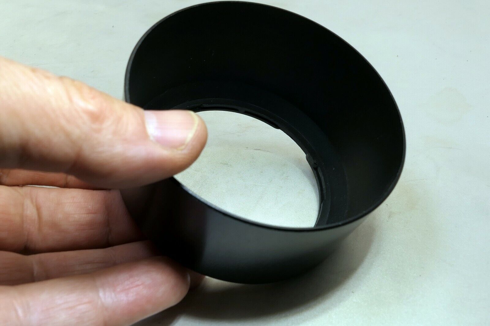 Tamron B4FH Lens Hood Shade for 70-300mm f/4.0-5.6 LD (472D) w/ 58mm rim