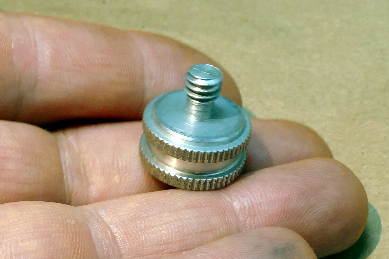 1/4" Screw for  Camera tripod vintage rangefinder