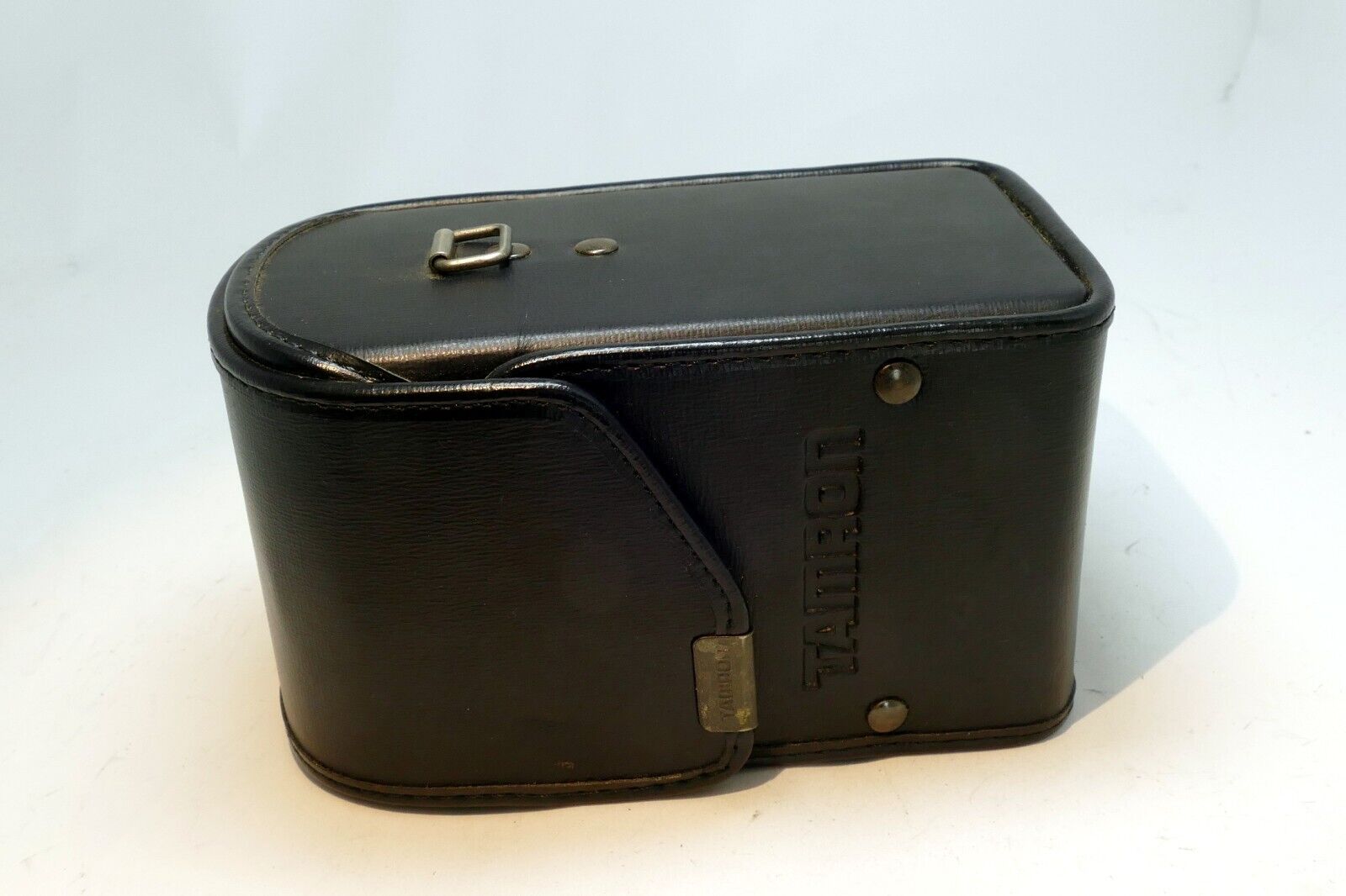 Tamron L-10 Leather Hard Case for 28-80mm lens