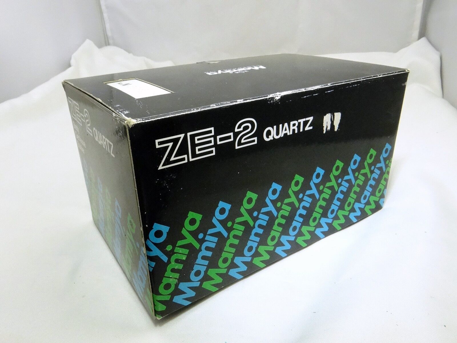Empty box for Mamiya ZE-2 35mm Camera body