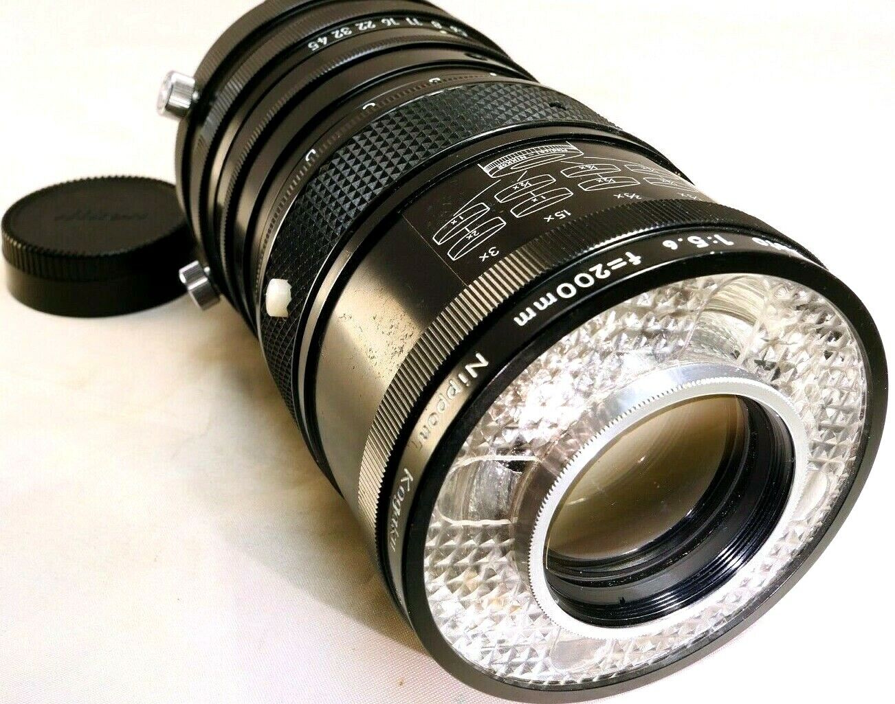 Nikon MD - Nikkor Auto 200mm f5.6 Nippon Kogaku Japan lens 4 pin model