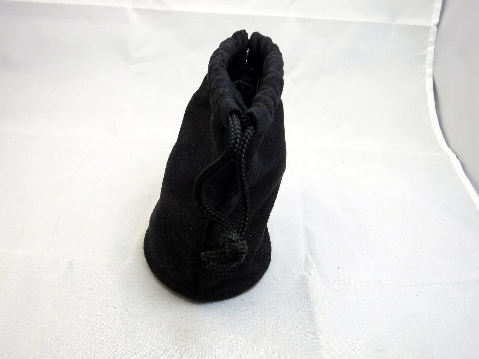 Nikon CL-0915 Genuine Black Soft Fabrick Lens Case Pouch Ext: 6"h x 3 1/4"w