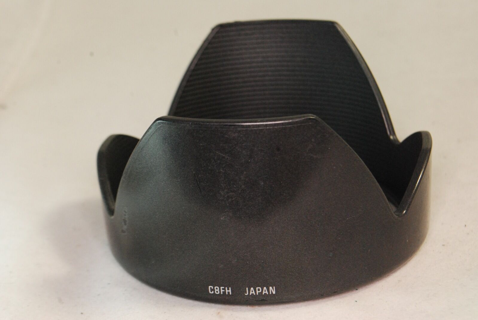 Tamron C8FH Lens Hood for Super 28-200mm f/3.8-5.6 Adaptall & AF Lenses S3109011