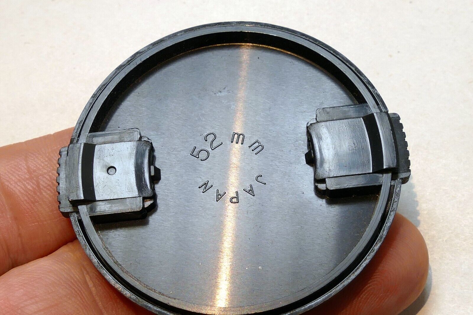 Vivitar 52mm lens front cap (snap on type) for 100mm f3.5 macro