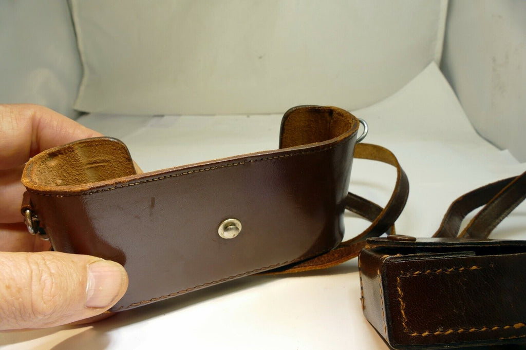 Bottom part of leather case Metrawatt AG Nuremberg rangefinder cameras w/ strap