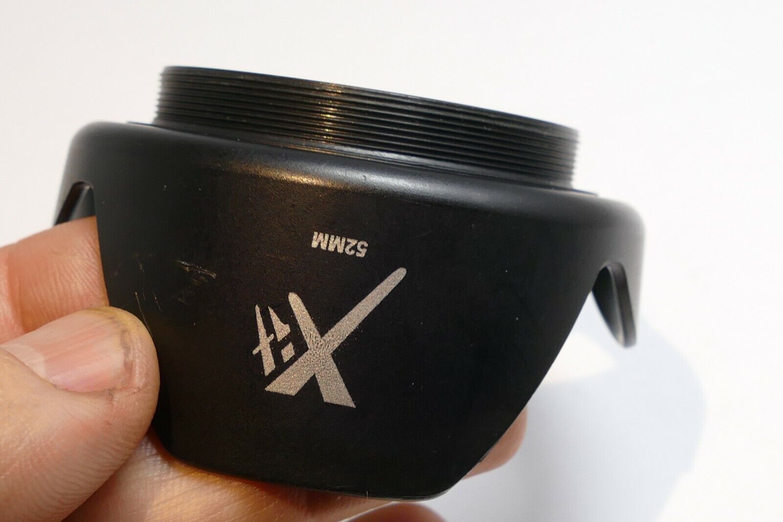 Xit 52mm Plastic Petal Lens Hood Shade screw in type (missing ring)