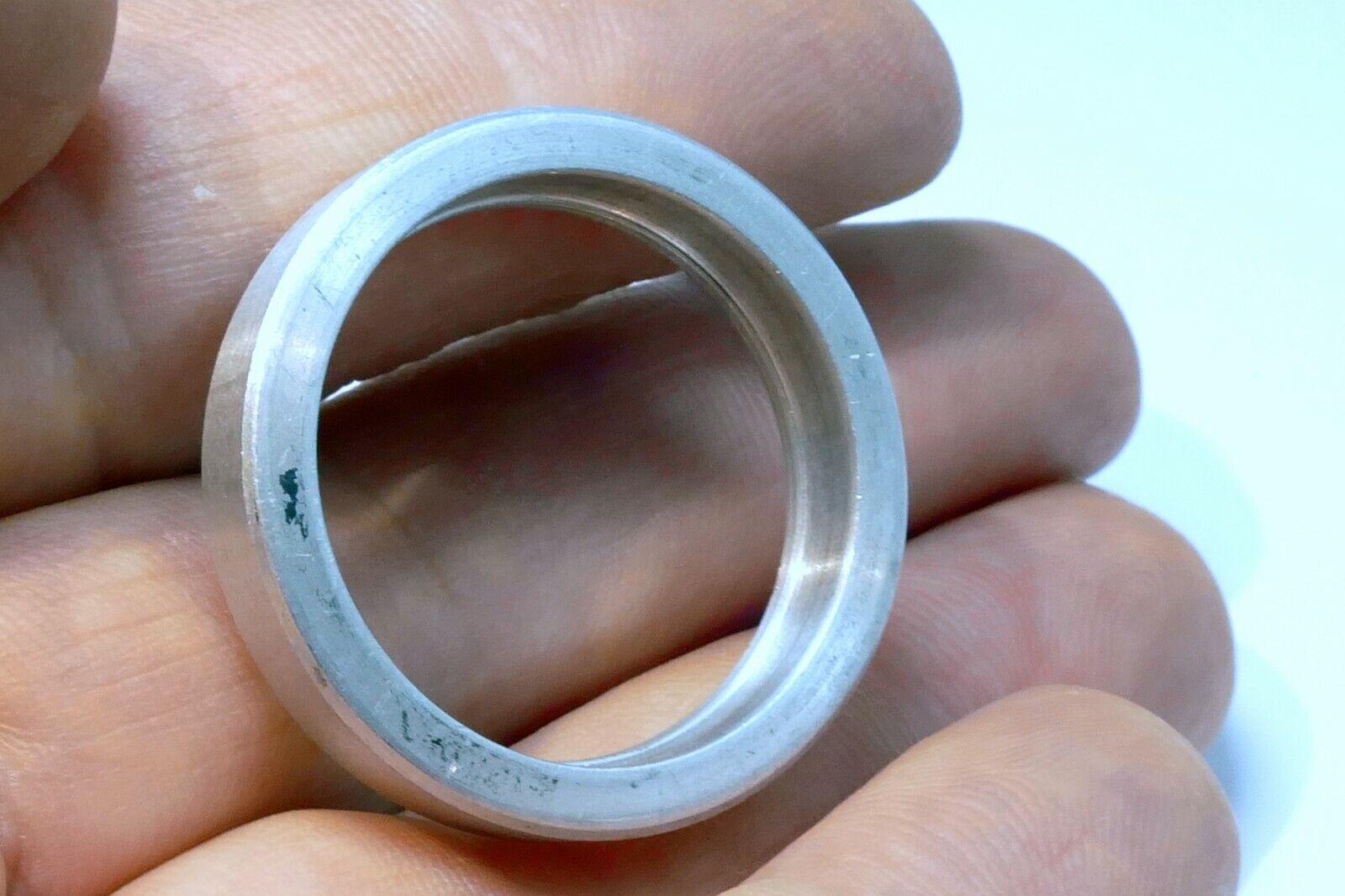 24mm ID  ring for lens smooth without any threads 32mm OD