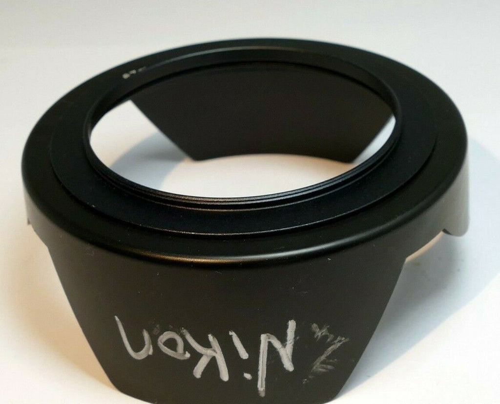67mm Plastic Lens Hood Shade screw in double threaded Petal for 18-200mm VR