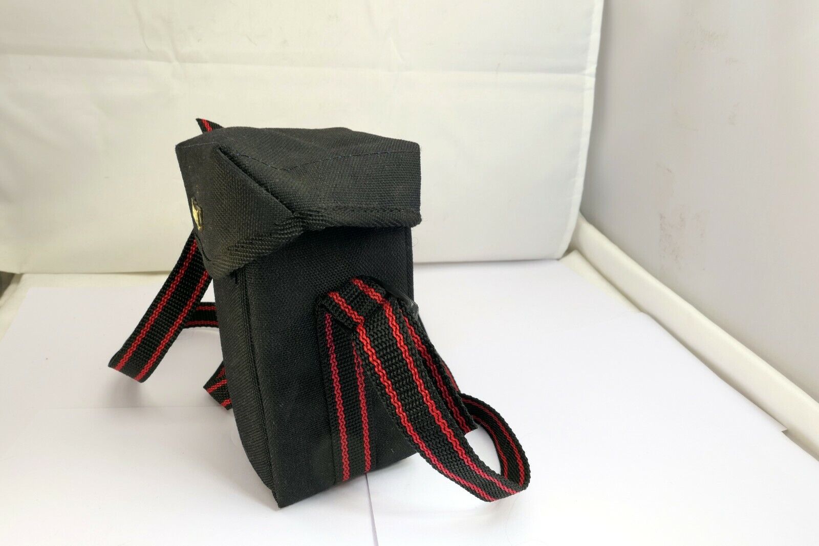 MUSTANG Camera Case Pouch Messenger Bag for small camera 5X3X2"