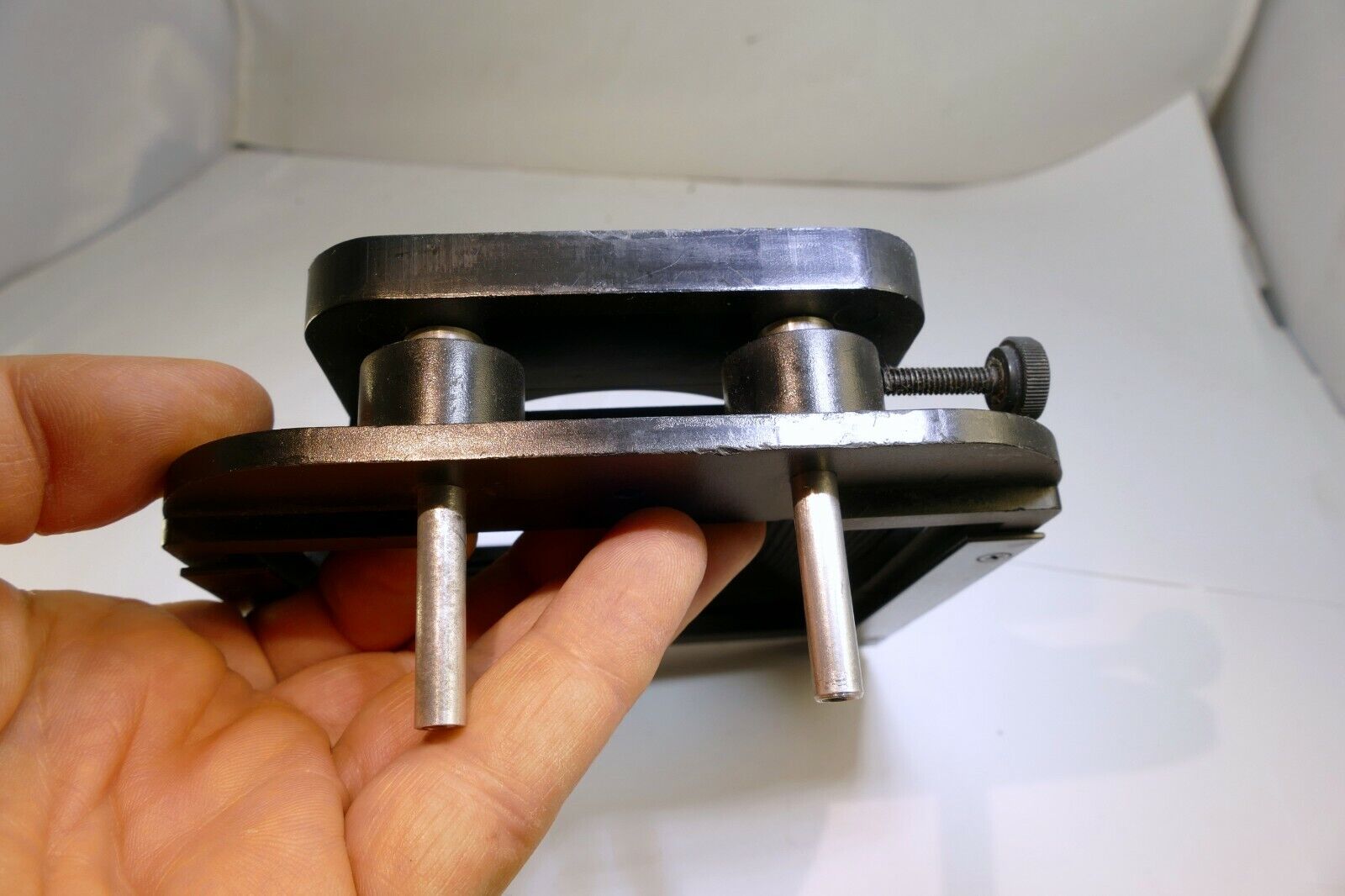 Lindahl Bellows lens Hood 31.1325 Bell-O-Shade Single 3X3 slot CF Hasselblad