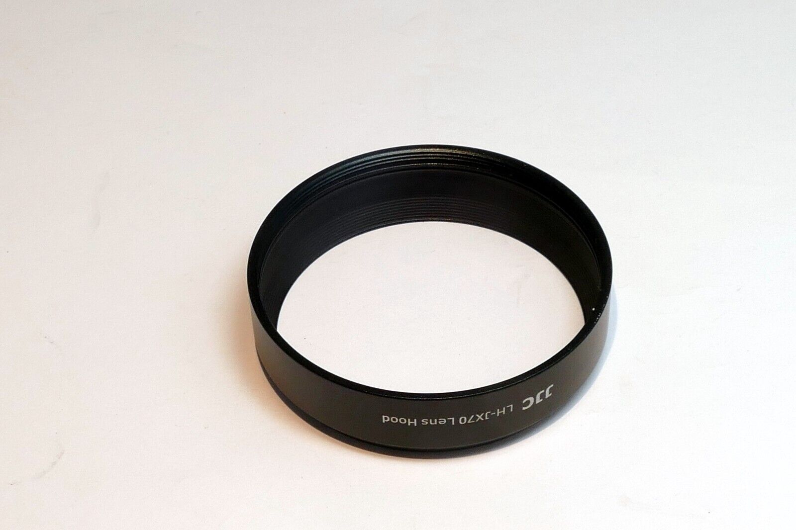 JJC LH-JX70 BLACK Lens Hood Shade replacement LH-X70 Fujifilm X70Ope