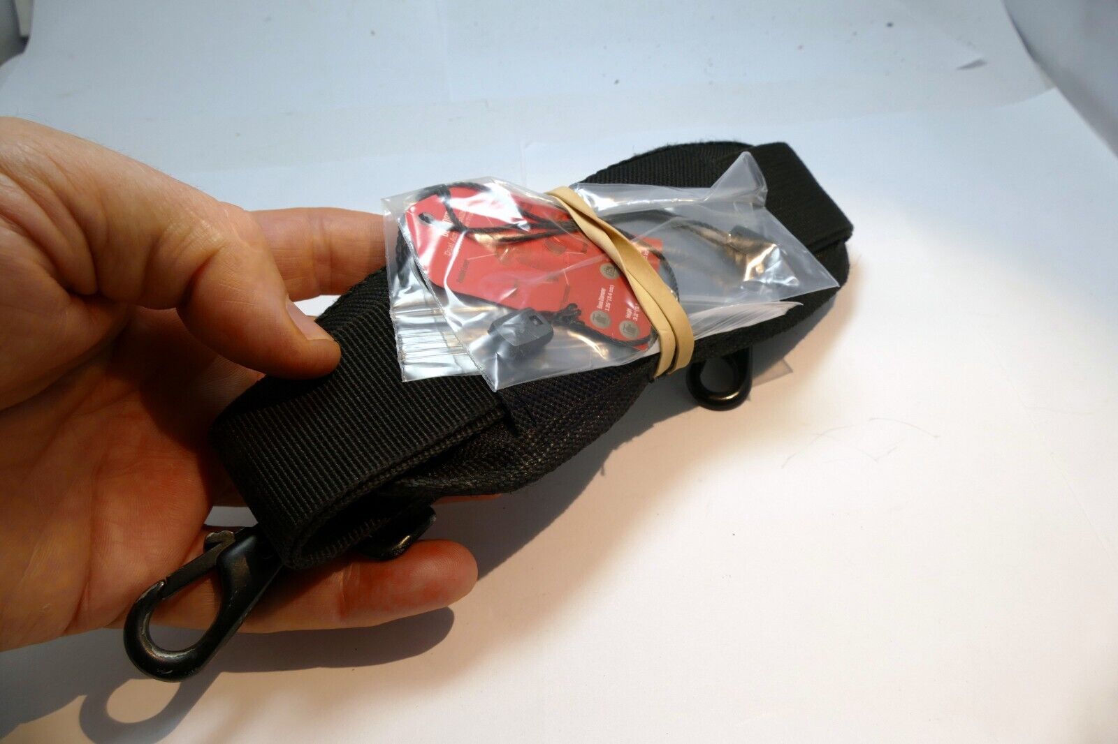 Nylon  3.5cm wide Shoulder Strap for Tripod CASE with METAL Swivel Hooks Oben