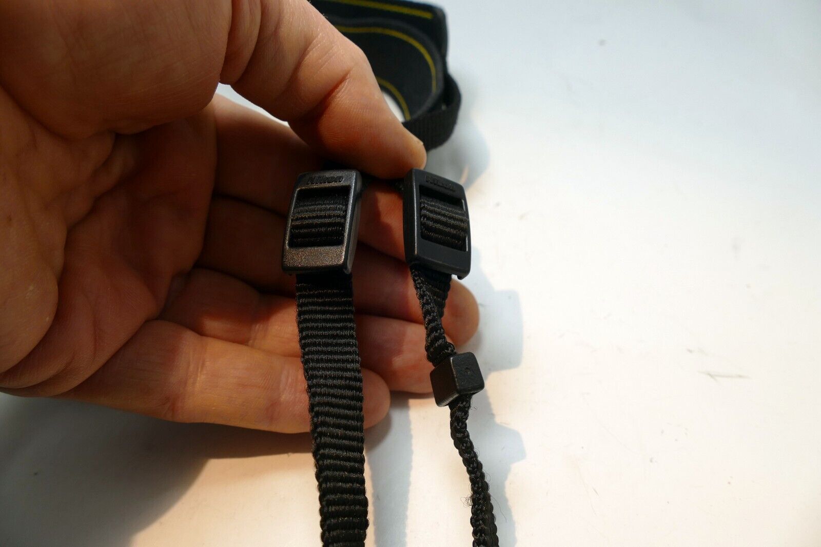 Nikon D200 AN-DC200 Shoulder neck Strap for D200 camera - Genuine OEM