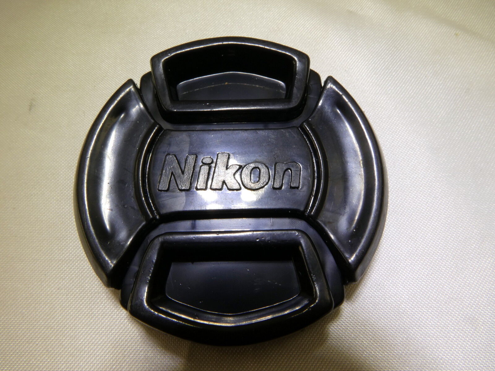 Aftermarket  52mm Black Front Lens Cap Snap On for  18-55mm AF-S