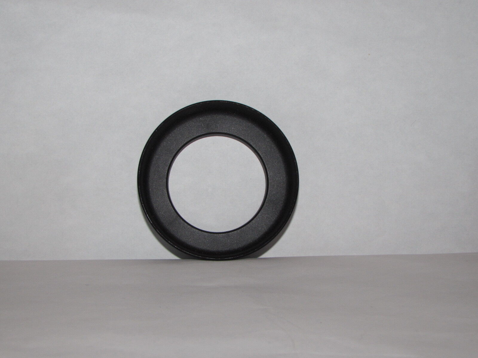 Used 52mm Plastic Lens Hood screw in type for wide angle 28m f2.8 lenses B10259