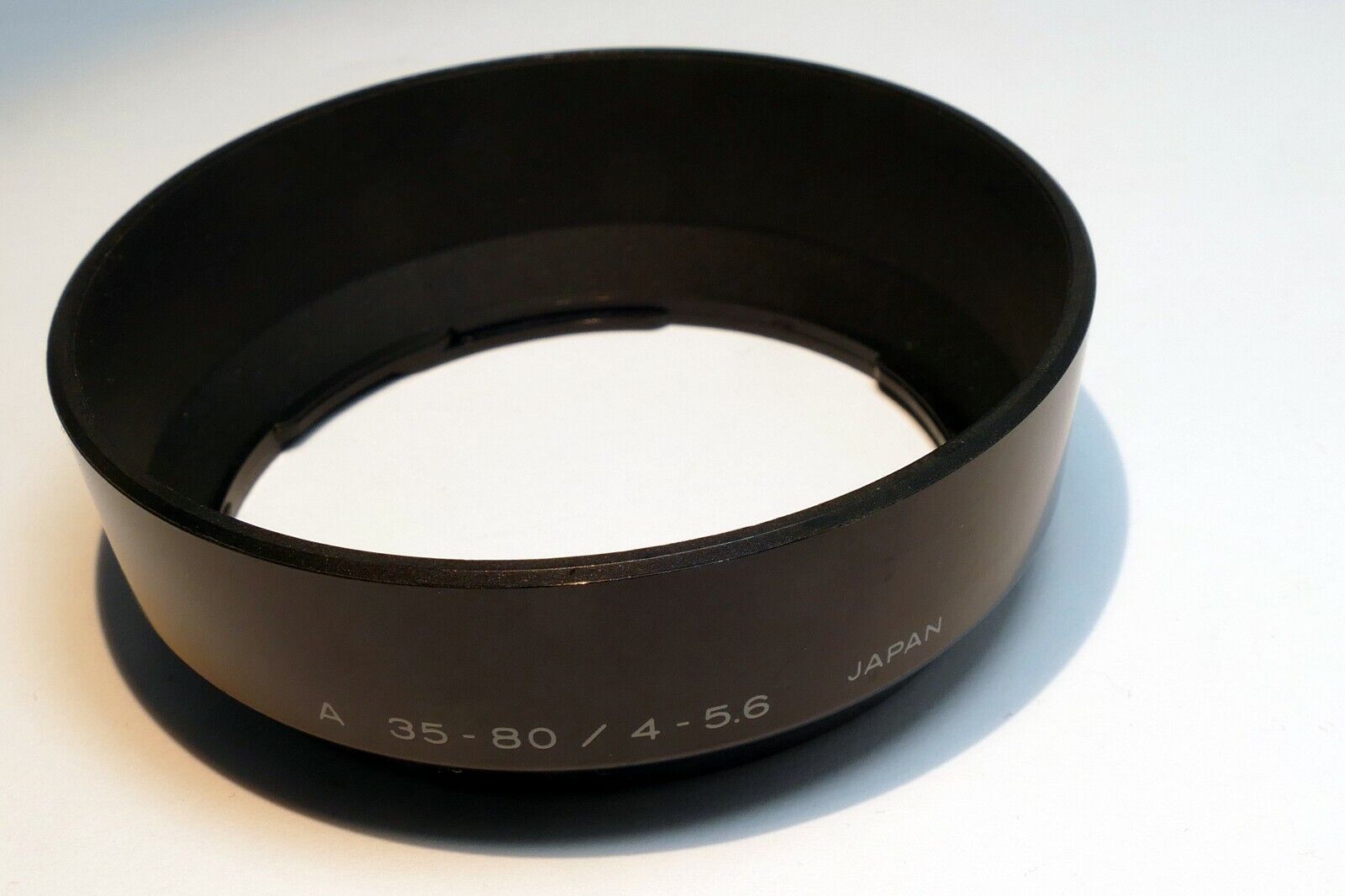 MINOLTA Shade Plastic Lens Hood For AF 35-80mm f4-5.6 A Maxxum