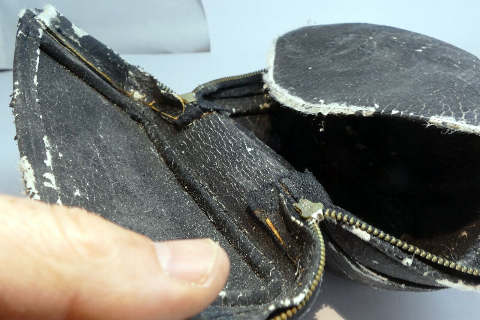 Nikon everready case camera poor condition vintage