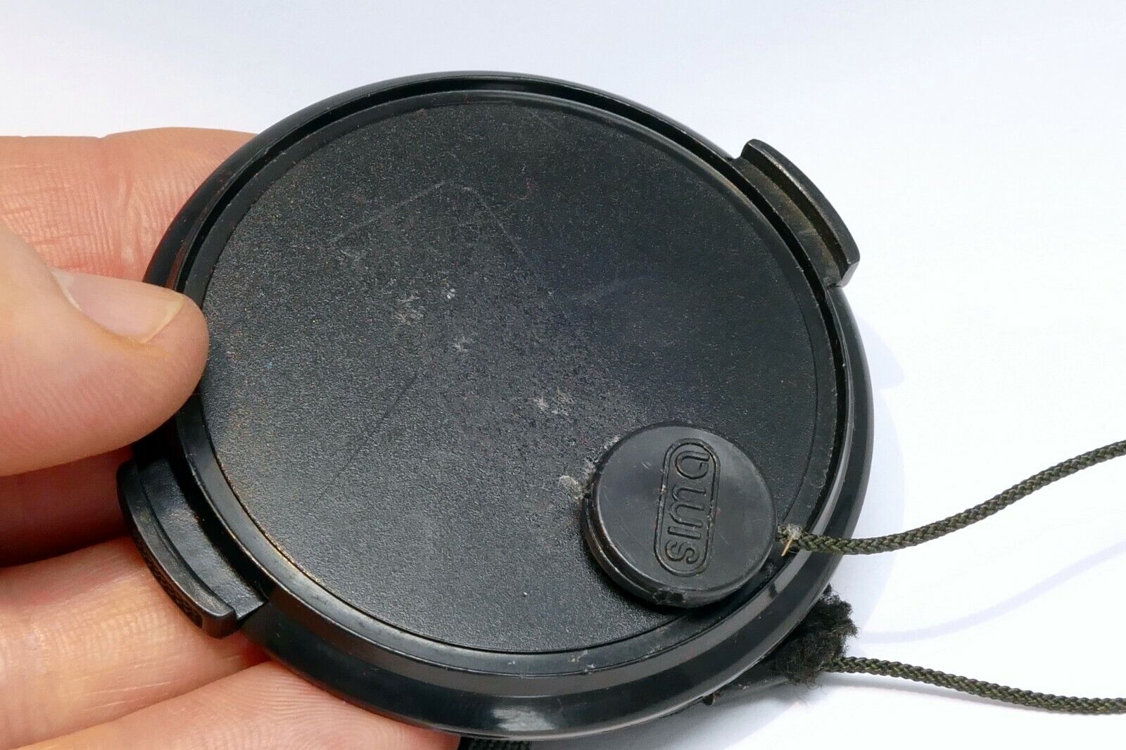 62mm Lens Front Cap snap on type Black with keeper string vintage
