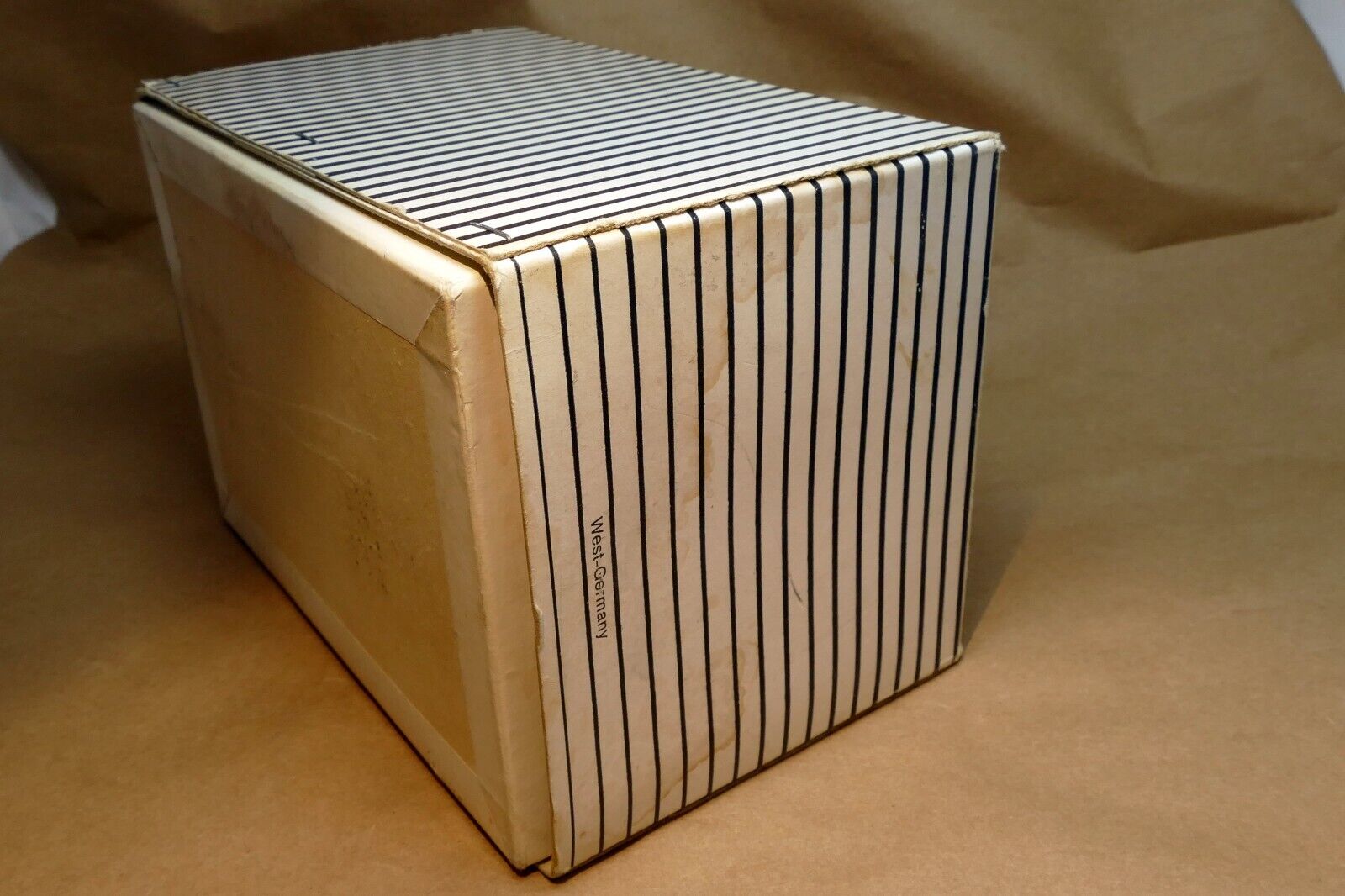 empty lens box (only) for Linhof Right Angle attachment 4X5 002628