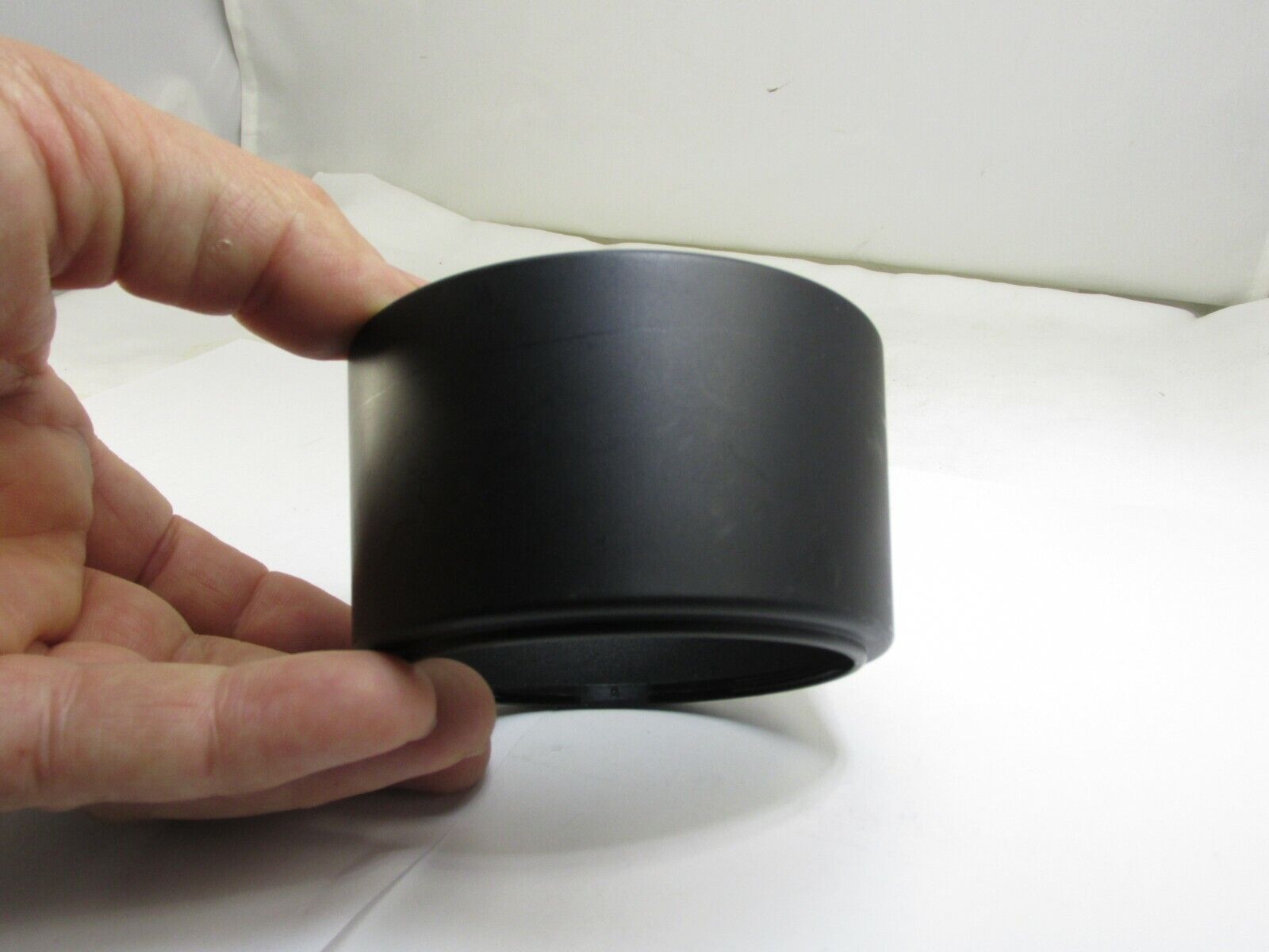 Plastic Lens Hood unknown brand 68.3mm ID  twist on type