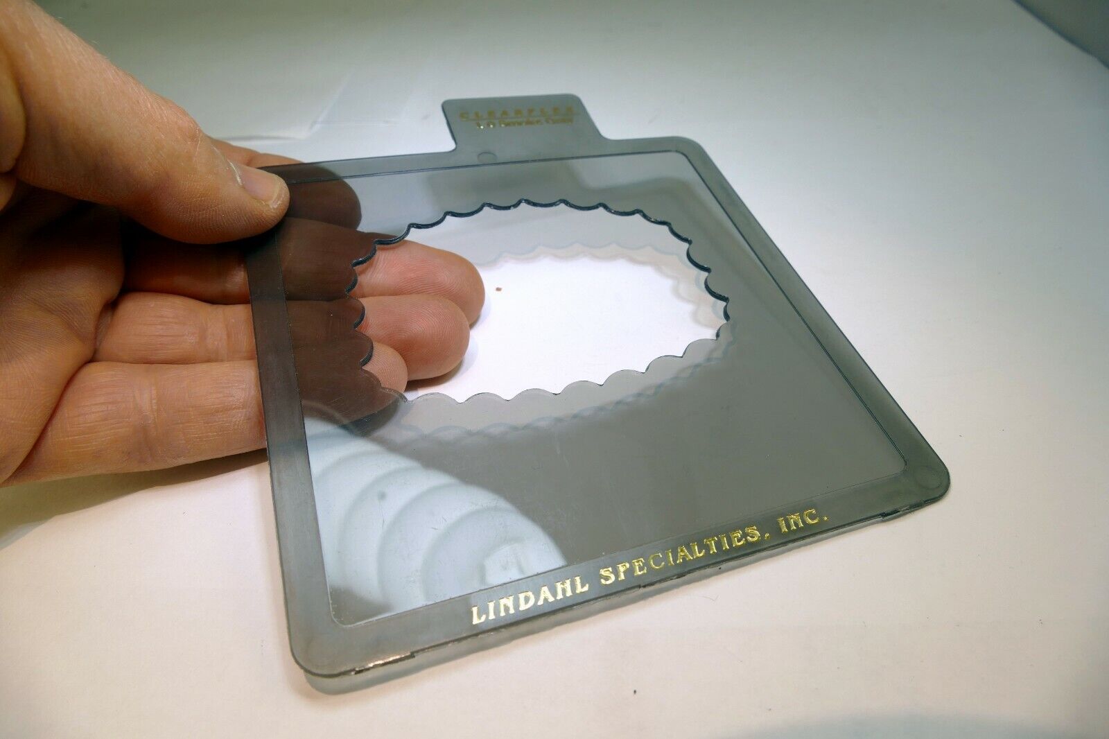 Small Horizontal Group Lindahl Smoke Gray Vignette 4.5X4.5" Clearflex 