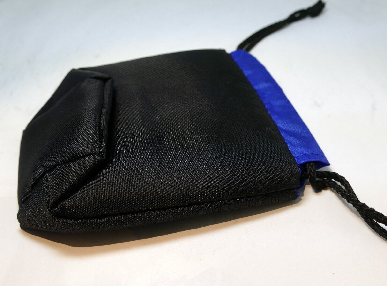 Soft nylon case for 50mm f1.4 18-55mm lenses  black-blue