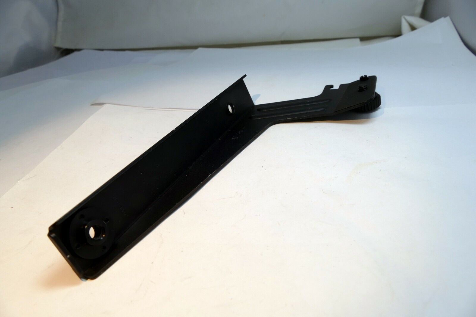 Chinon 8mm Used LB-020 light bracket