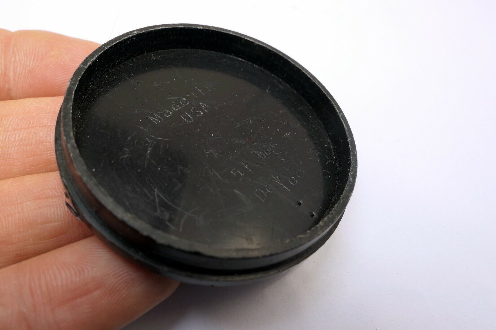 Detec Plastic 49mm Lens Front Cap for f1.4  50mm f1.7 f2 slip  on type