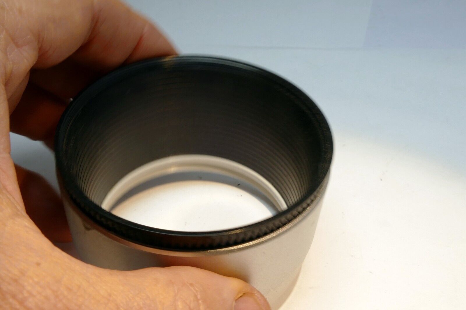 63mm to 72mm  Plastic Lens Hood Shade adapter