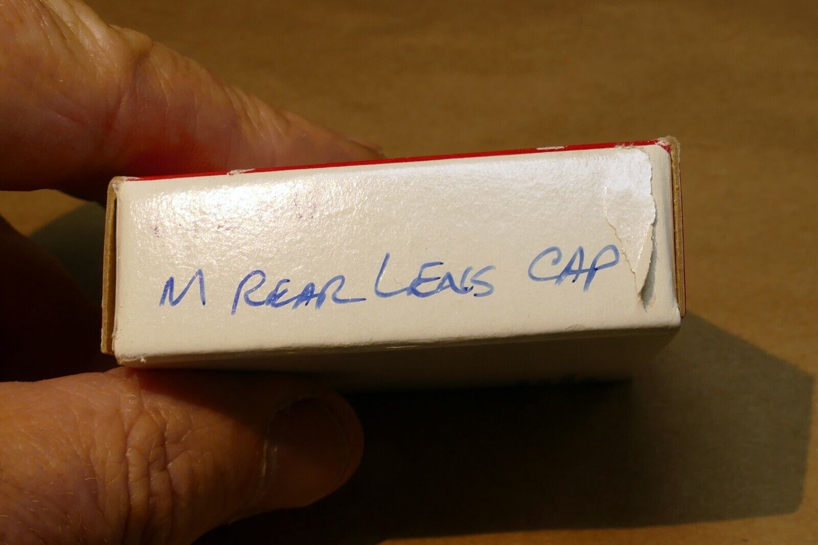 Empty Box for LEICA 14269 M cap  ( just an empty box)