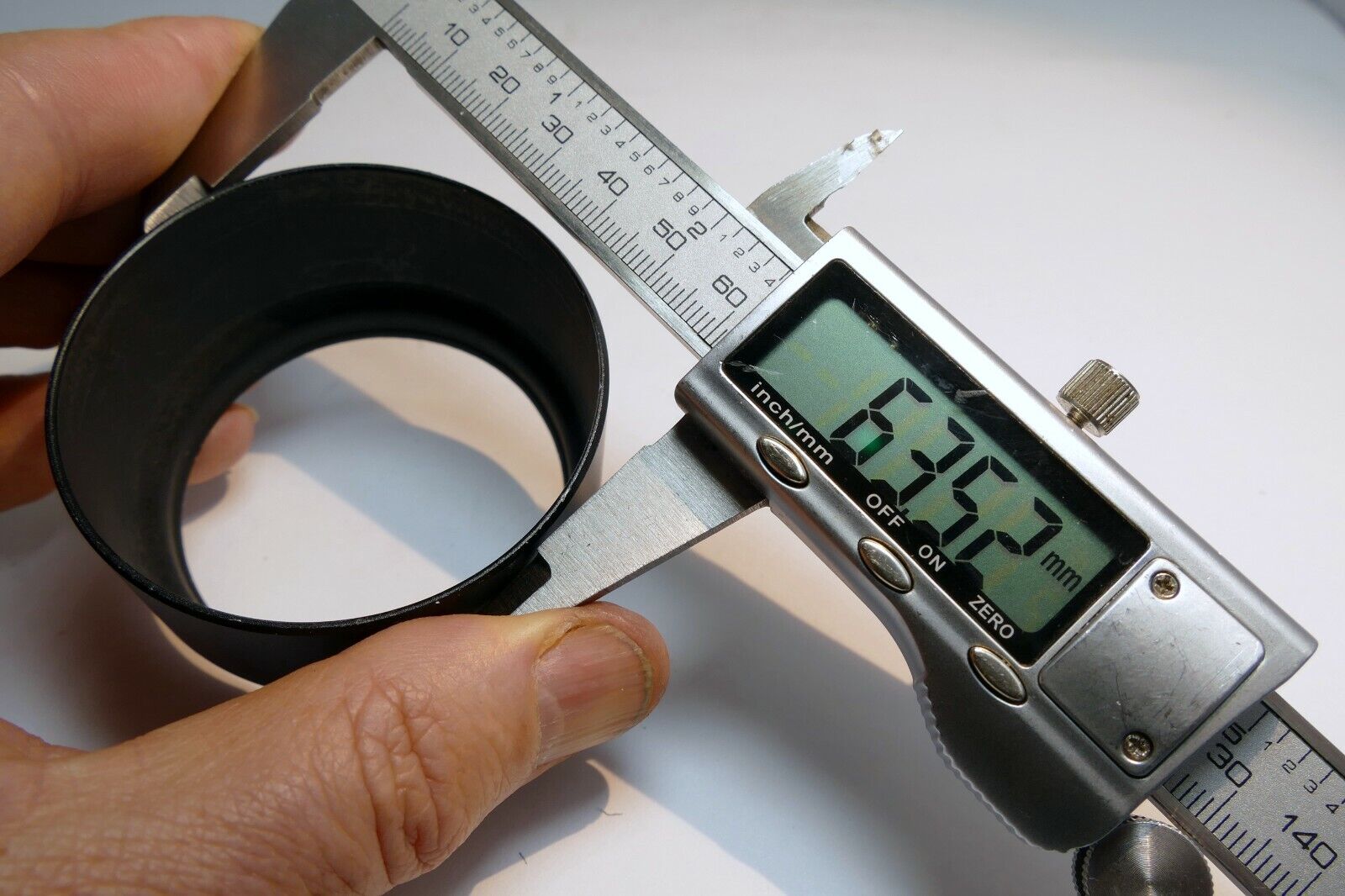 Metal LENS Hood Shade damaged missing threads 54mm ID