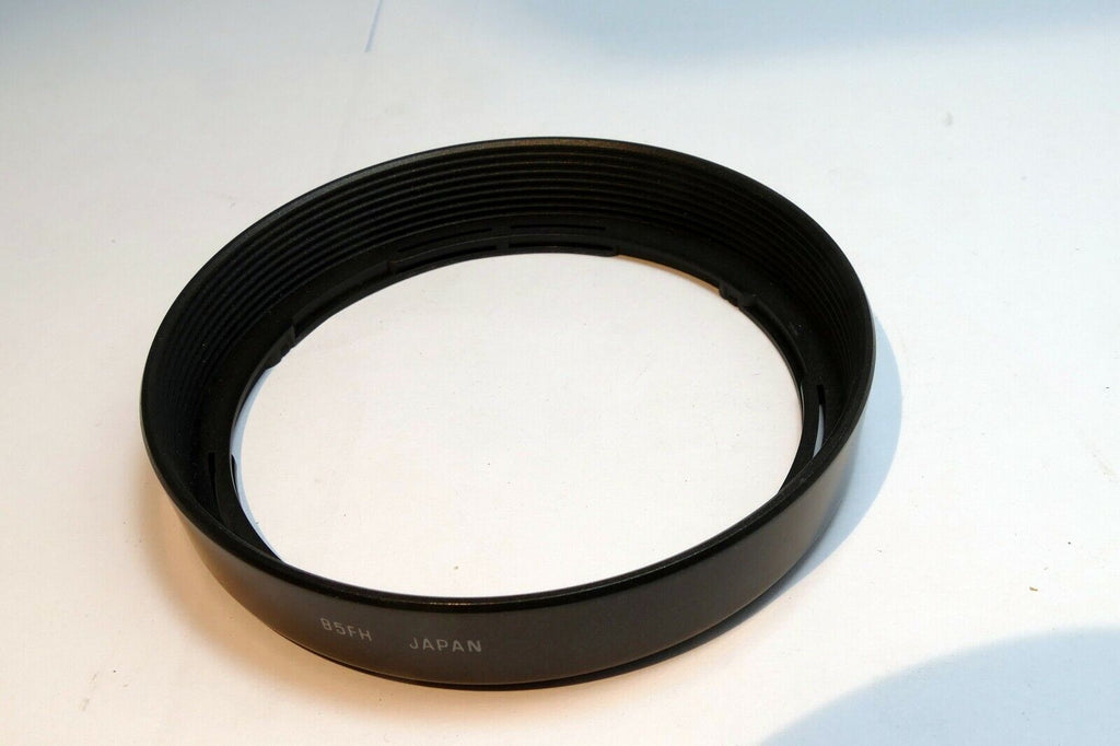 Tamron B5FH Lens Hood Shade 28-200mm F3.8-5.6 Aspherical  (72mm rim)
