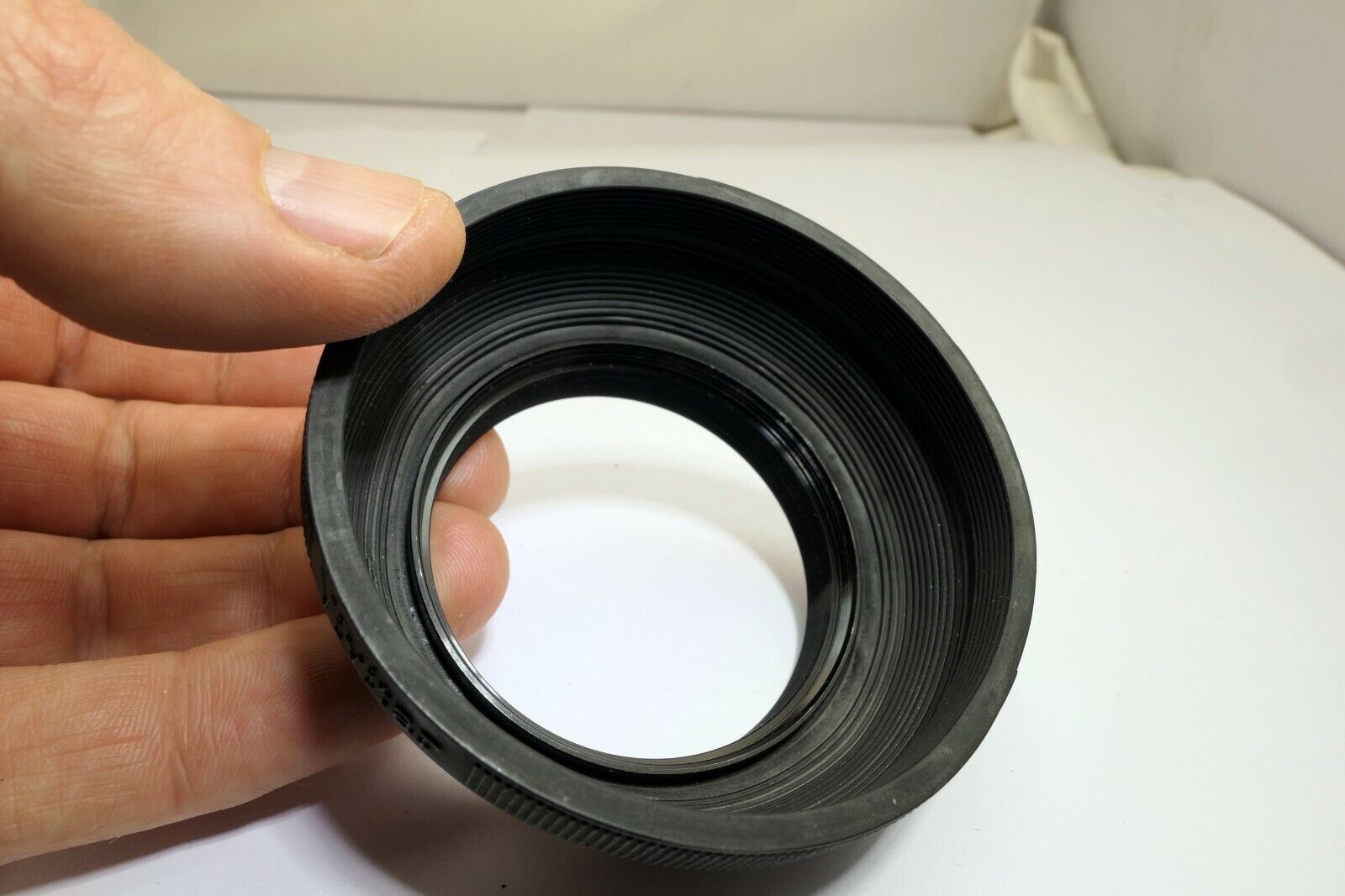 Vivitar 52mm Collapsible Rubber Lens Hood Shade double threaded 50mm f1.8 lens