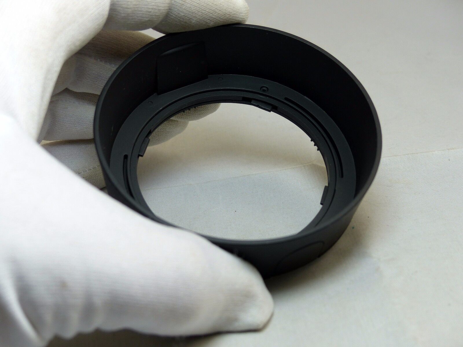 Replacement  HB-45 Lens Hood for NIKON Nikkor AF-S 18-55mm G ED lens D3000 D3100