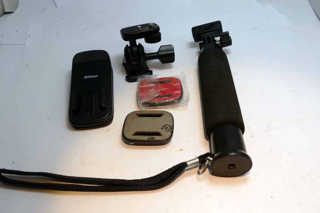 Nikon AA-10 messenger Case w/ Mount Camera Clip w tripod head selfie stick