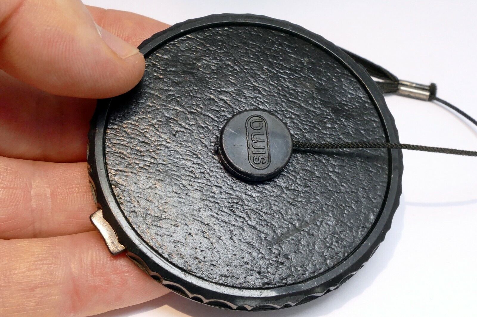 67mm snap on type Lens Front Cap black with keeper string