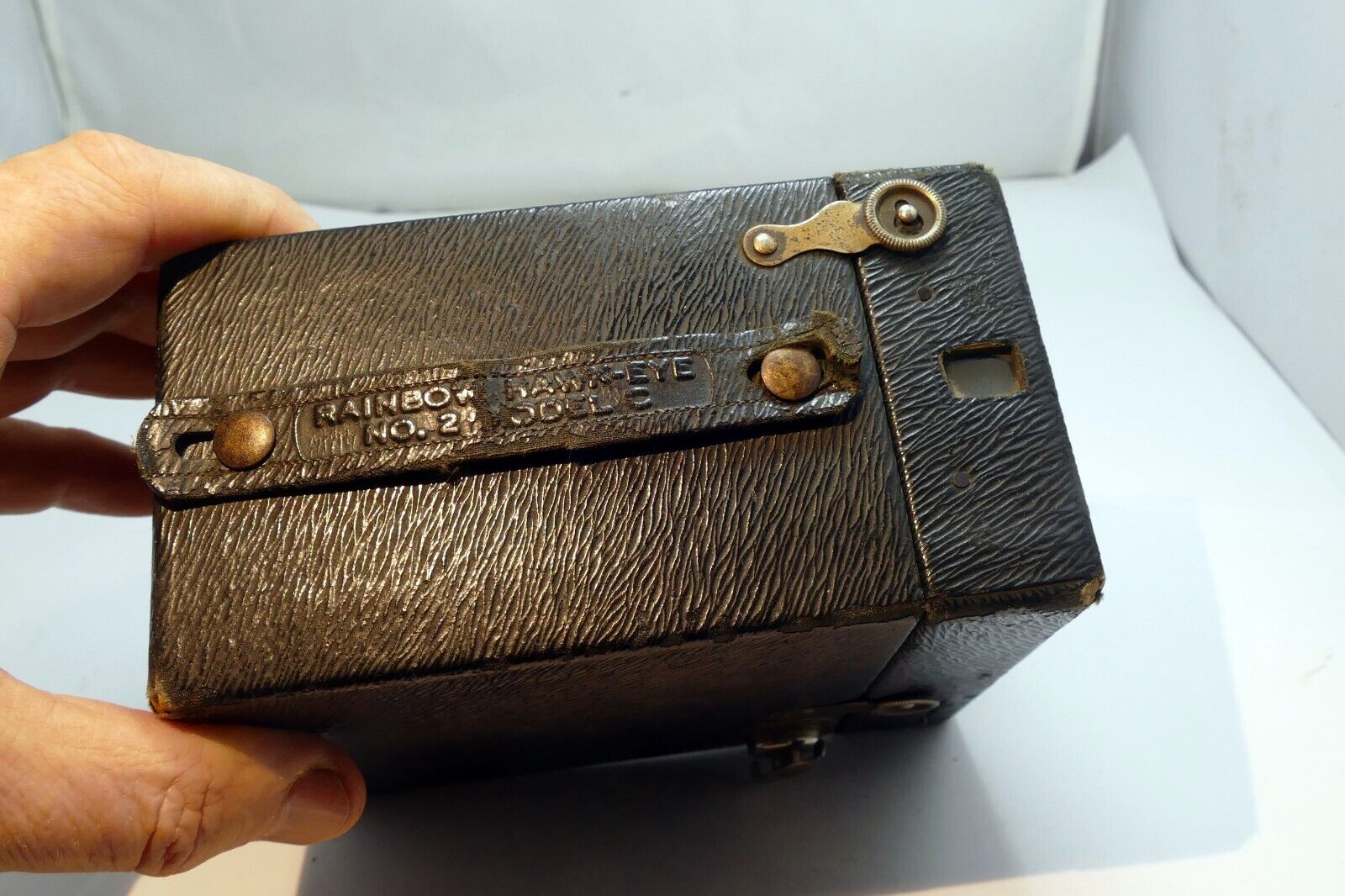 EASTMAN KODAK CARTRIDGE HAWK-EYE NO. 2 MODEL C BOX CAMERA