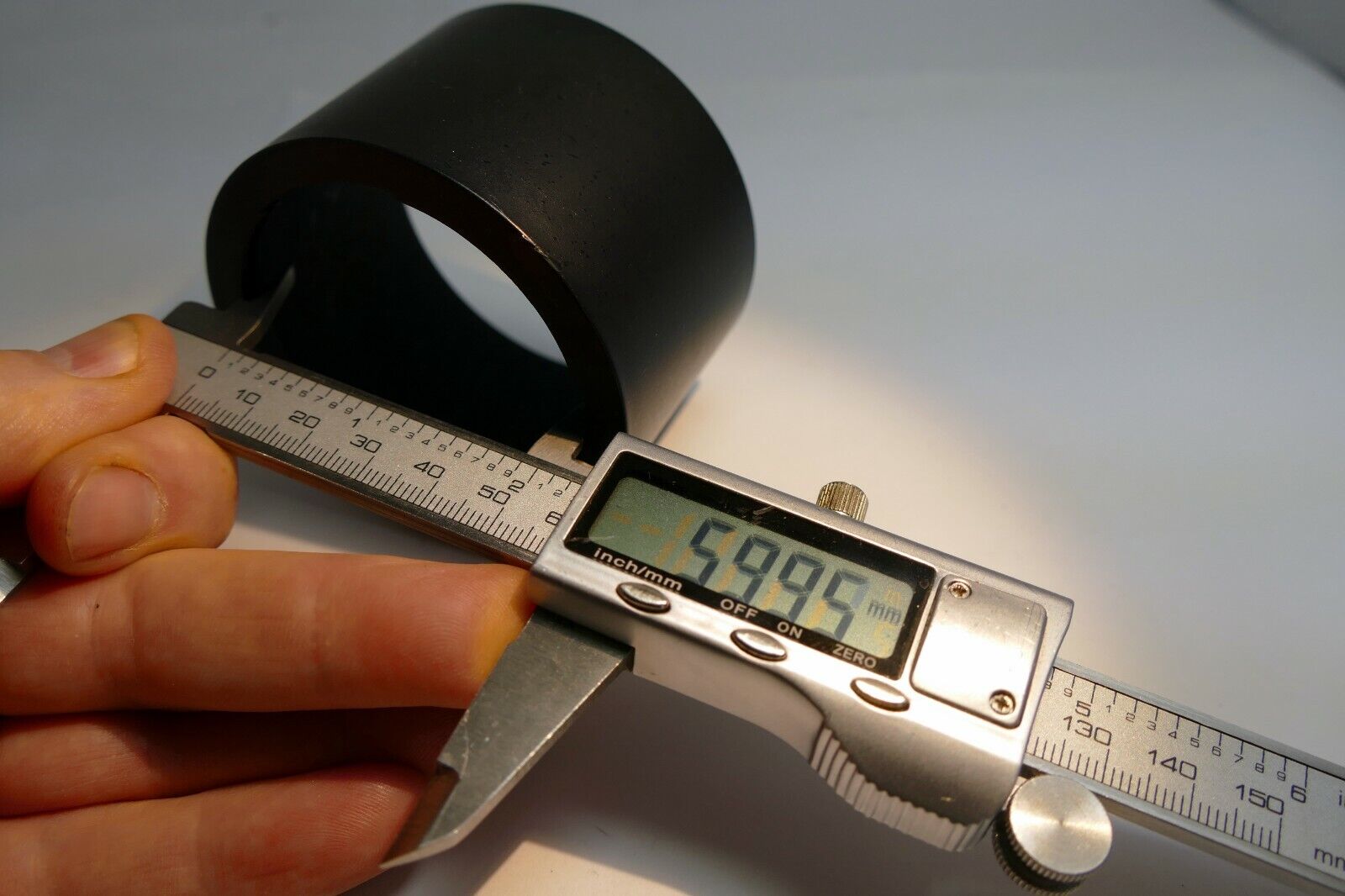 59mm ID Twist on type Metal Lens Hood unknown brand