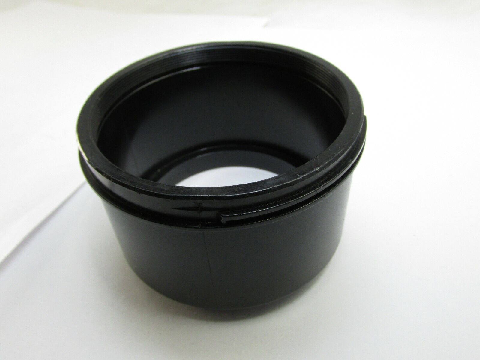 55.5mm OD Plastic Lens Hood Shade unknown brand Threaded on end and twist other