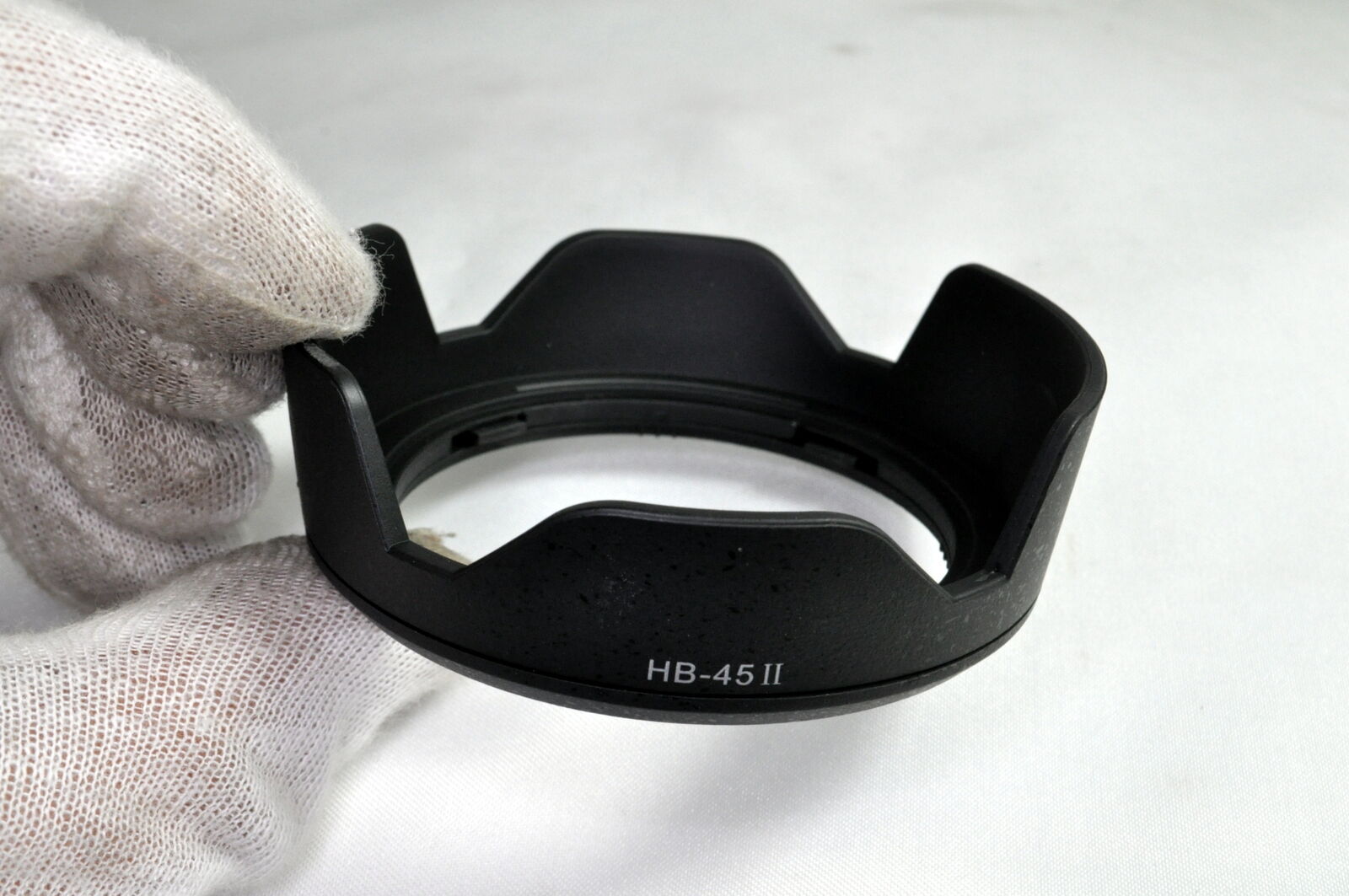 HB-45 II Petal lens hood for Nikon ED AF-S 18-55mm f3.5-5 VR Nikkor zoom lens